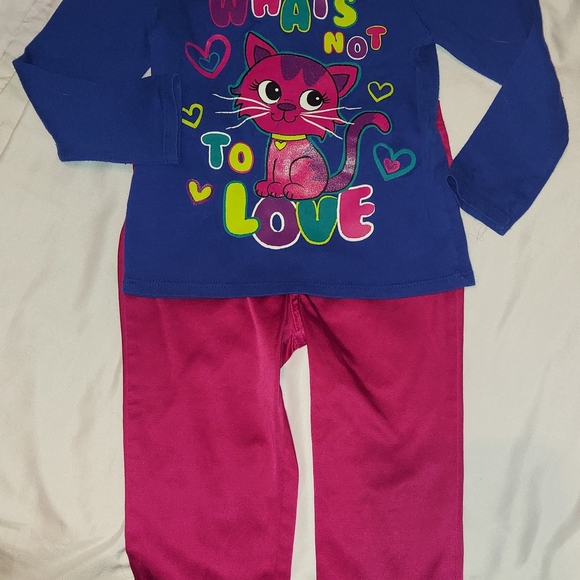 Multiple Outfits 2T - Picture 7 of 16